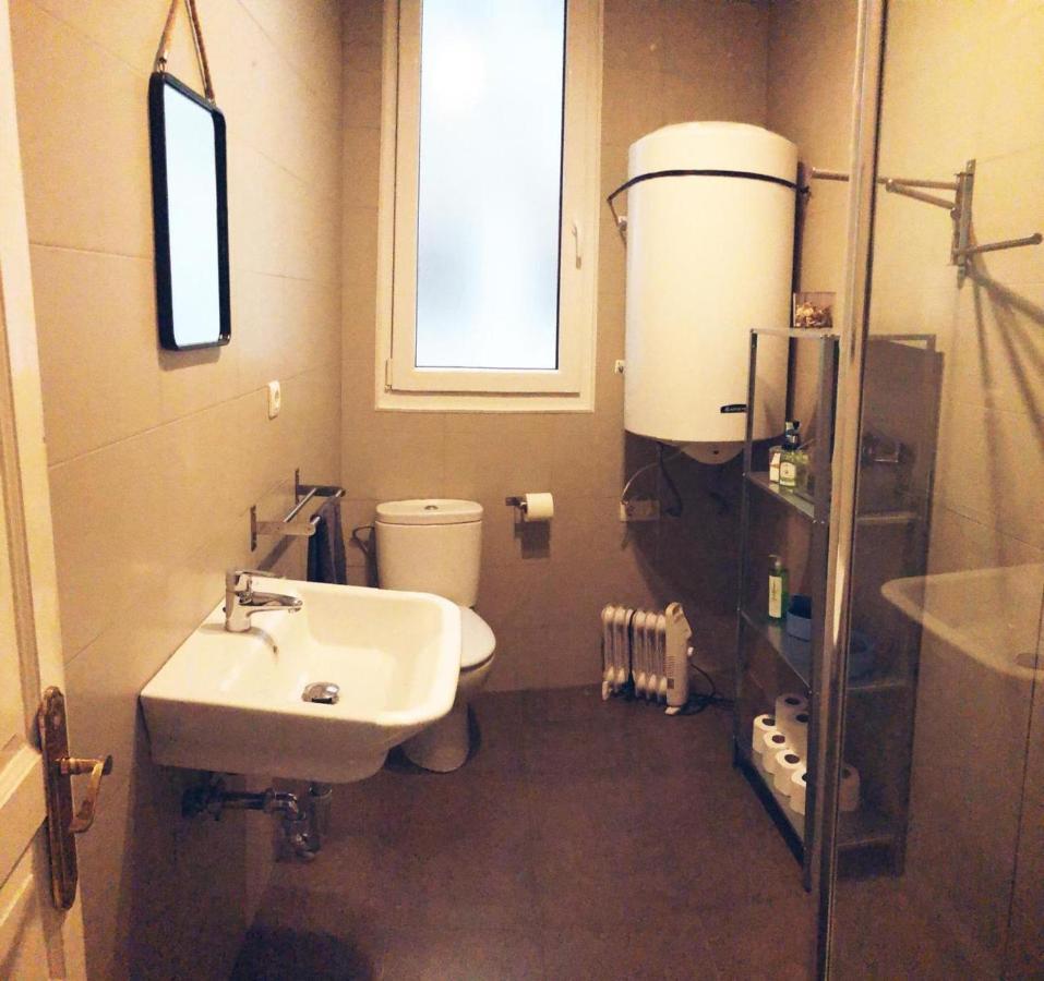 Vivienda Turistica Centrica Junto Al Museo Con Wifi Apartment บิลเบา ภายนอก รูปภาพ